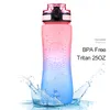 Bottiglie d'acqua Bottiglie d'acqua motivazionali Plastica Tritan senza BPA con indicatore del tempo 25oz A prova di perdite per bambini/donne/uomo Apertura con una sola mano 230309