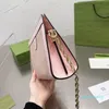 Clip de mode sac à cosmétiques sac à chaîne femmes sacs à bandoulière 81 sacs à main pochette sac à main toile cuir fourre-tout pochette classique lettre imprimer or matériel poche à glissière