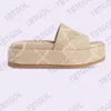 Kadın Slaytlar Sandalet Tasarımcı Platformu Slayt Terlik Kalın Dipleri Bayanlar Terlikler Nakış Baskılı Moda Yaz Plaj Rahat Ayakkabılar Ile Kutu 35-42 NO298A