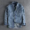 Camisas casuais masculinas outono tecido listrado listrado camisa jeans usada estilo de trabalho masculino American Retro Trend Youth camisa 230308