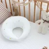 Kuddar ammande kudde Baby Comfort Pillows Icke-fluorescerande Pure Cotton Korean broderier Född halvmåneformpografi Props 230309