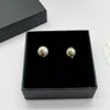 Lyxdesignerörhänge för kvinnor Herrörhängen Guld Sliver Bokstav Y Pearl Ear Studs Boucle Hoop Smycken Tillbehör Bröllop 2303071BF