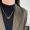 Anhänger-Halsketten, 7 Farben, Liebes-Halskette, Designer-Dreieck, abgestufte Tennis-Asymmetrische Anhänger-Halsketten für Frauen, Kette, vergoldeter Edelstahl-Schmuck