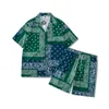 남자 S 트랙 슈트 Y2K 두건 인쇄 컬러 매치 비치 세트 남성 여성 여름 얇은 재료 하와이 셔츠와 반바지 대형 230309
