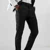Herrenanzüge Schwarze Herrenhose mit seitlichem Satinstreifen Einteiler Slim Fit Klassische Herrenhose Offizielle Modekleidung für den Hochzeitsabend