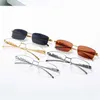 Des lunettes de soleil de haute qualité de haute qualité 20% de réduction sur la carte de mode Half-Frame Metal Head Optical Lunets Net Red Street Womenkajia