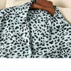 Lisacmvpnel de leopardo feminino feminino feminino de pijama conjunto de seda de seda de seda de seda macia de manga longa Pijamas 230310