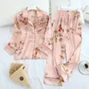 Apresenta de sono feminina Lisacmvpnel Pijama de manga longa Autumn Ice Silk Slave Troushers Suit Printing Fashion Pijamas Conjunto 230310