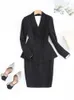 Damenanzüge, Blazer, modischer Damen-Rockanzug, formelle Damen-Büro- und Business-Arbeitskleidung, Blazer und Hose mit Rüschensaum, Weinrot, Schwarz, 2-teiliges Set 230310