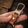 Anneaux clés 2023 Luxury Véritage en cuir en cuir Keyring Keychain Men's Simple Key Chains Holder Keyfob pour les accessoires de voiture Cadeau