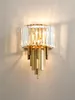 Lampade da parete Design moderno Luce di rame di lusso con paralume in cristallo lucido K9 per comodino TV Sfondo Corridoio Applique Lampada E14