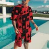 Мужские пластинки летние черно -красные 2PK Sportswear Spades негабаритное платье Retro Beach Style 3D Print Set Set Setts 230310