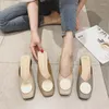 슬리퍼 2023Brand 디자이너 여성 노새 평평한 발 뒤꿈치 캐주얼 신발 영국 버클 슬라이드 나무 블록 발 뒤꿈치 여름 신발