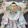 Nya kvinnliga klänningar sommaren 2024 Runway Fashion Floral Print Bohemian Dress O-Neck Long Lantern Sleeve Knappar Up Belted Mini