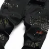 ブラックリベットメンズジーンズストレッチリッピングペイントデニムパンツファッションスリム刺繍ズボンパンクスタイルの男性服パンタロン2361