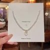 AFSHOR Perline Collane Donna Francese Elegante Perla Bianca Fiore Rosa Tatuaggio Choker Pendenti Collana di Moda per Gioielli da Donna Regalo per Ragazze