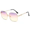 10% de réduction sur les lunettes de soleil de nouveau créatrice de luxe pour hommes et femmes 20% de réduction sur la mode Famille Tendance de mode Metal Street Shootingskajia