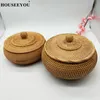 Storage Baskets Handmade Rattan Torage Basket Hand-woven Sundries Box with Lid Dessert Fruit Case Woven Organizer Panier Rangement Desktop Decor 230310