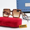 Luksusowa marka modowa Kobiety okulary przeciwsłoneczne dla mężczyzn Designerka Squained Square Gradient Brand Mental Sunglasses Oversizesed Shield Sunglasses Velvet Case