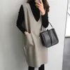 Casual Kleider Herbst Koreanische Stil Damen Winter V-ausschnitt Pullover Ärmellose Lange Strickkleid Frauen Lose Weste Wolle Fleece Tasche Elegante y2302