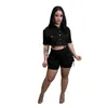 Vrouwen Elegante trainingspakken Zomerknop Multi -pocket Twee -delige Set Elastische Tops met korte mouwen en shorts Outfits