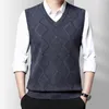 Men's Vests Fall Sleeveless Vest Coat Men's Winter V-neck Pullover Sweater Male Striped Plaid Sweaters 230310