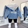 Giacche 2023 Denim per ragazzi Moda cappotti Abbigliamento per bambini Autunno Neonate Vestiti Capispalla Cartoon Jean Coat 230310