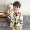 Cardigan 312 Y Automne Enfants Vêtements pour adolescents Unique Poitrine Filles Pull Garçons Cardigans Tricoté Coréen Enfants Ras Du Cou 230310