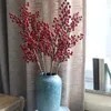 Flores decorativas 2pcs 77 cm de comprimento Ramo vermelho espuma Berry de Natal Fruta Holly para decoração de jardim Bedro de flores Fake Plants Bagas