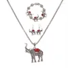 Collana di orecchini con set di gioielli vintage con elefante color argento