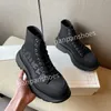 les nouvelles chaussures de sport pour femmes Designer Travel en cuir à lacets sneaker fashion lady Flat Running Trainers Letters womans shoe platform men gym sneakers