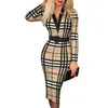 Casual Dresses Sexiga kvinnor Plaid tryck ärmlös Bodycon Streetwear Ladies V Neck knälängd Slim med midjabältet Y2302