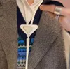 Prad cravate luxe designer Hommes Femmes Designer Cravates Mode En Cuir Cravate Arc Pour Hommes Dames Avec Motif Lettres Cravates Fourrure Solide Couleur Cravates 4 Couleurs AAA
