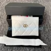 Klasik Flep Orijinal Deri Tasarımcıları Kadın Erkekler Çekişler Kart Tutucu Pasaport Cüzdanları Orijinal Kutu Mini Kart Sahibi Sıcak Havyar Kuzular Çanta Anahtarı CC Lüks