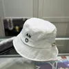 디자이너 버킷 모자 여성 남성용 럭셔리 브랜드 모자 패션 Sunhat Casquettes 낚시 야구 모자 여름 핏 모자 넓은 브림 모자 3 색