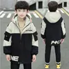 Tench Coats 소년 가을 스포츠 윈드 브레이커 스프링 재킷 어린이 미드 길이 캐주얼 잘 생긴 패치 워크 아웃웨어 가을 의류 어린이 코트 12 230311