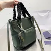 Luxurys designer axelväskor shopping handväska nylon modeväska stora stora pendlarväskor crossbody handväska för kvinnor hadnbags hobos svart totes