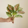 Dekorativa blommor Delikat Dieffenbachia Leaf Fake Plant Plastic Dekorera