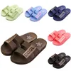 Slippers homens sapatos de homem macio rosa verde preto respira vermelha praia praia banheiro banheiro interno de sandália antiskid externa tamanho 36-45