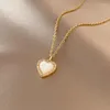 Chaînes femme rétro sexe coeur clavicule chaîne tempérament Ins vent pendentif lien cubain à la mode mode titane acier collier