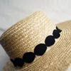 Breda brim hattar solhatt för kvinnor halmbåt elegant svart vit spets platt strand damer sommar mössa semester