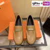 Tasarımcı Elbise Ayakkabı Düğün Destin Loafers Ayakkabı Düz ​​Loafer Lüks Sandalet Bayanlar Sandal Buzağı Deri Derisi Dış Mekan Ofis Kutu Günlük Slaytlar