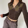 女性用Tシャツ2000年代クロップトップフェアコア美学女性蝶のパターンラペルカラー長袖シャツヴィンテージグランジウェアY2K