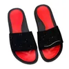 Мужчины заклепки тапочки красные подошва -слайды бриллиантские женские дизайнерские обувь летние пляжные пляжные обувь Clour Print