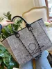 حقيبة شاطئ Deauville الفاخرة The Tote Women Picnic Pochette Designer Linen Canvas Top Handle Handle Town