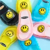 Barns inomhus fashionabla leende ansikte ett-ord sandaler sommar söta pojkar och flickor tecknad blixt tofflor rl536