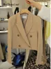 Damespakken Blazers Leisure Britse stijl Kleine pak jas Dames met dubbele rijen met dubbele rijen Korte suite jas Korte Koreaanse Versie Vrouw Jacket 230311