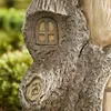 Gardendecoraties Volledige Fairy Birdbath met miniatuurhuis in een boomstronk met de hand geschilderde hout-lookhars FQ-ing.