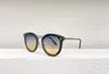 Женские солнцезащитные очки для женщин Мужчины солнцезащитные очки. Мужчина стиль моды защищает глаза UV400 со случайной коробкой и корпусом 5718