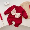 Rompers Winter Baby Girl Romper Red Apricot långa ärmar fleece tjock rund krage båge o-hals jumpsuit födda kläder e3800 230311